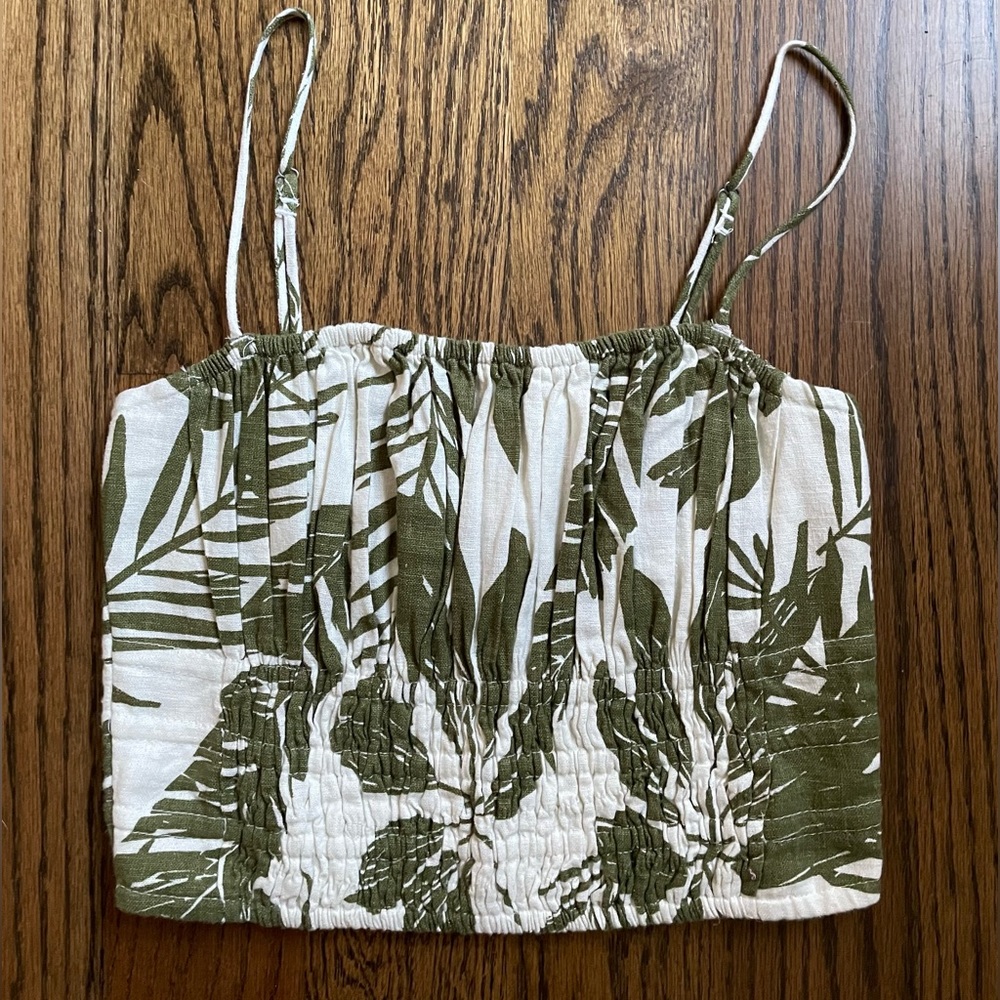 Abercrombie & Fitch Green and White Crop Top